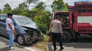 Truk dan Avanza Tabrakan di Batang Tarang–Tayan, Jalan Berlubang Diduga Jadi Pemicu
