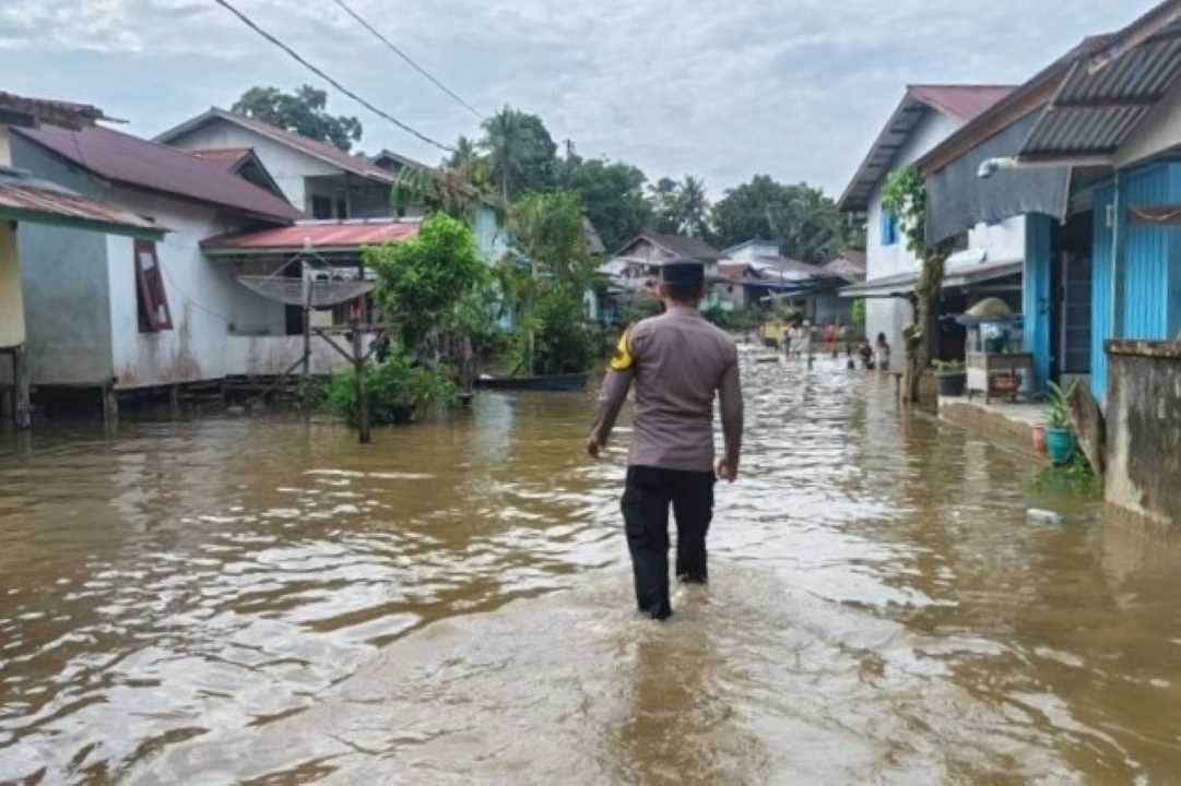Kabar Baik! Banjir Sanggau Mulai Surut, Entikong dan Noyan Normal Kembali Meski Beduai Masih Tergenang