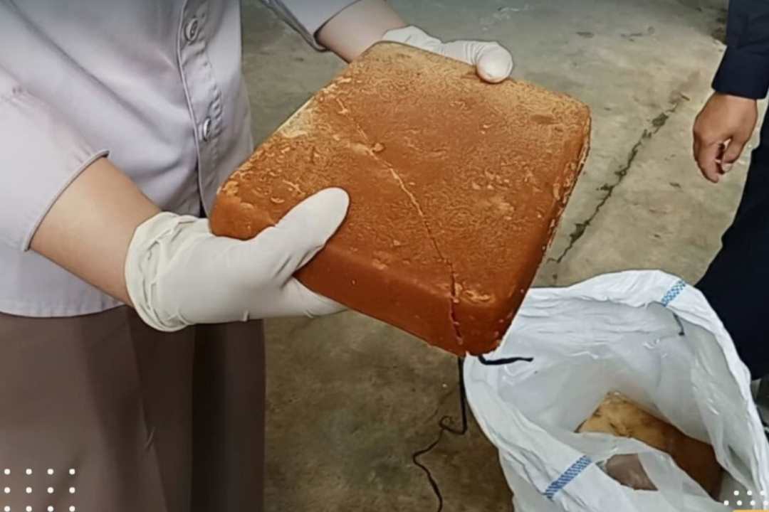 Gula Kelapa Kalbar Senilai Rp83 Juta Berhasil Tembus Pasar Ekspor via Entikong