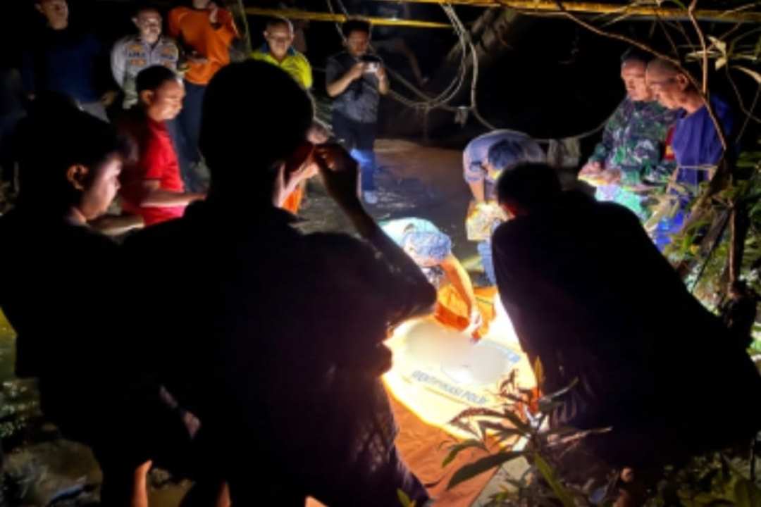Dikira Dapat Ikan Besar saat Menyauk di Sungai Riam, Warga Bunut Terkejut Temukan Jasad Bayi