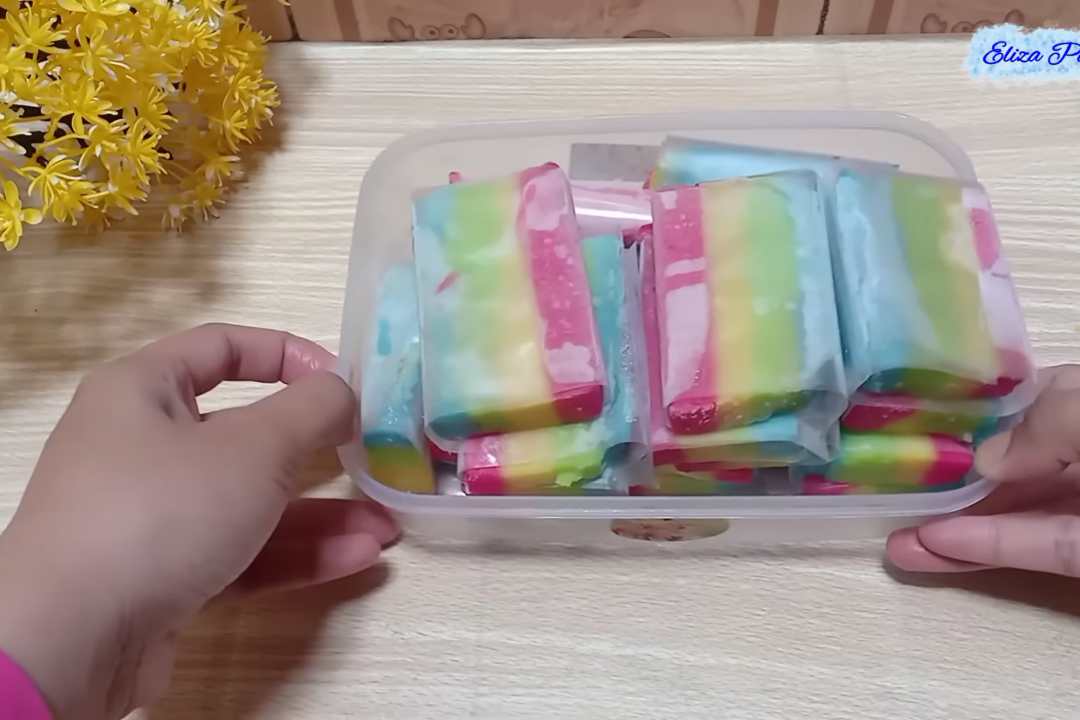 Bernostalgia dengan Es Gabus Pelangi: Jajanan Ikonik SD yang Mudah Dibuat di Rumah
