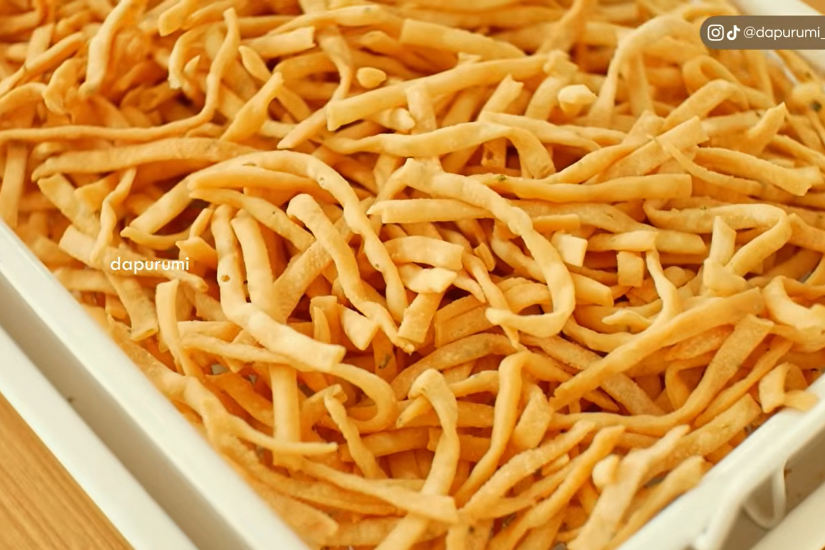 Resep Cimi-Cimi (Stik Bawang) Renyah & Gurih: Ide Camilan Pengisi Toples yang Ekonomis