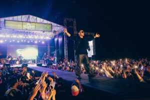 Kemeriahan Simphoni Of Heart di Sanggau: Judika dan Hijau Daun Pukau Ribuan Penggemar di Parindu