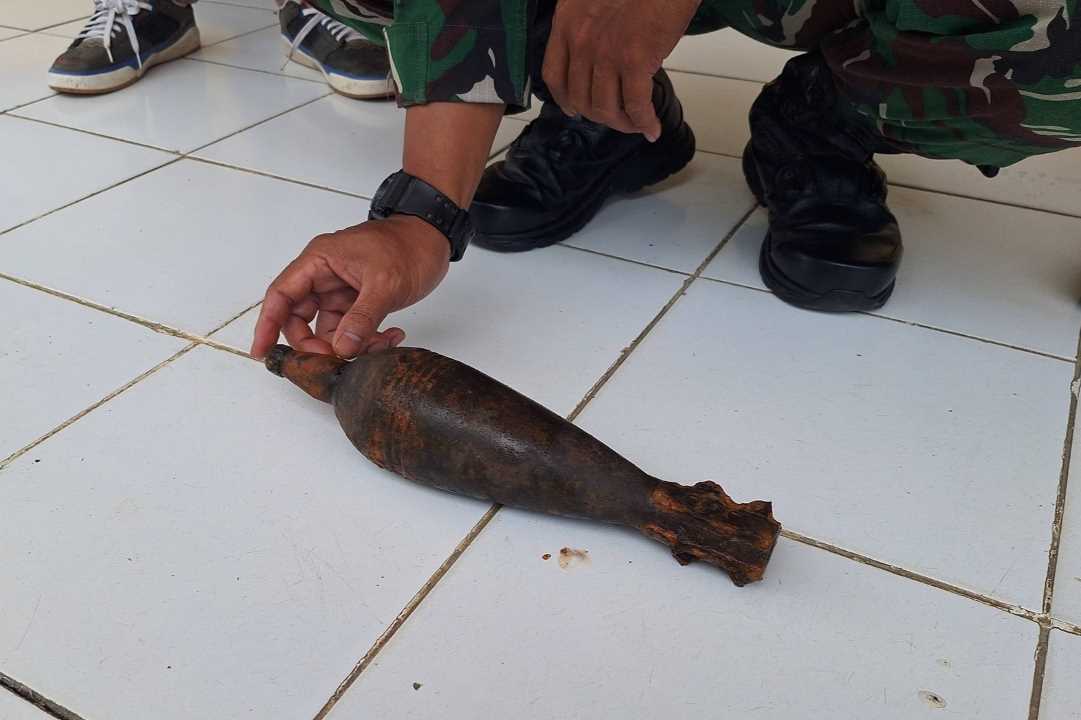 Cari Ikan Malah Dapat Bom, Penyelam di Beduai Temukan Mortir Aktif di Dasar Sungai